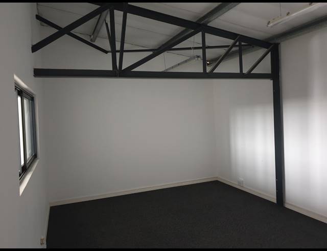 245M² WAREHOUSE TO LET IN RIVERGATE